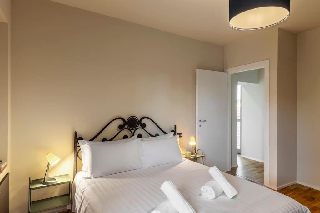Al Castello Apartment Galliate Exterior photo