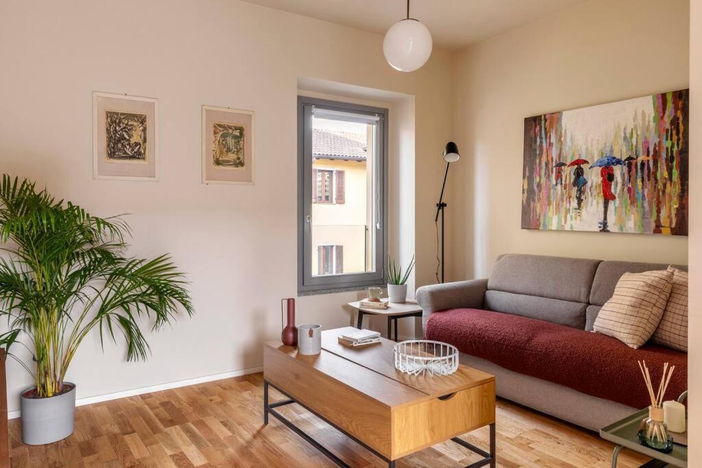 Al Castello Apartment Galliate Exterior photo