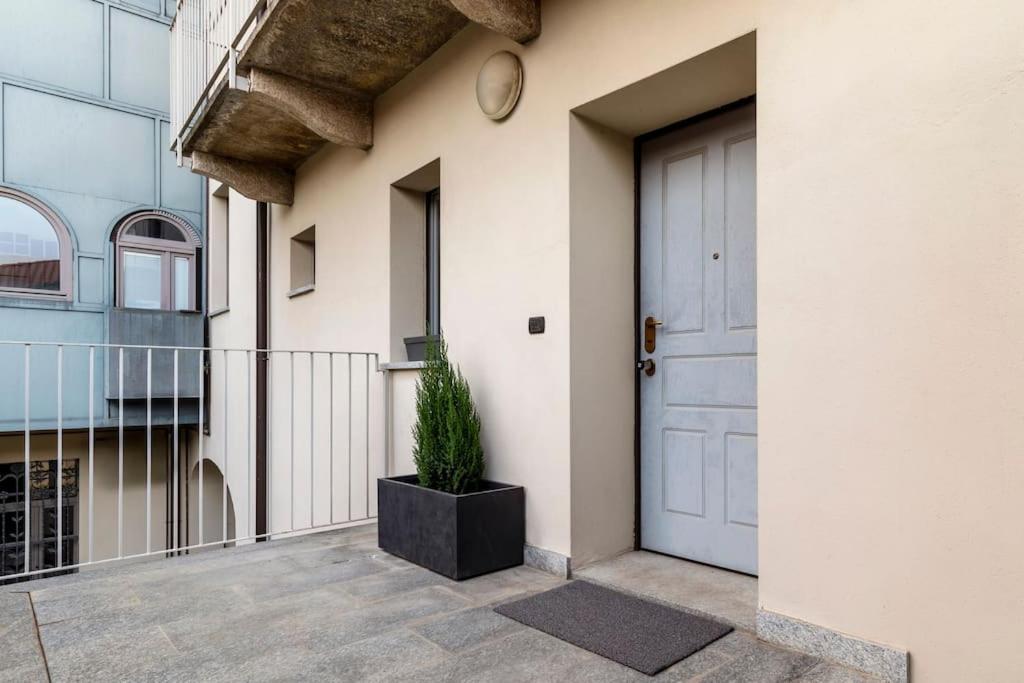 Al Castello Apartment Galliate Exterior photo